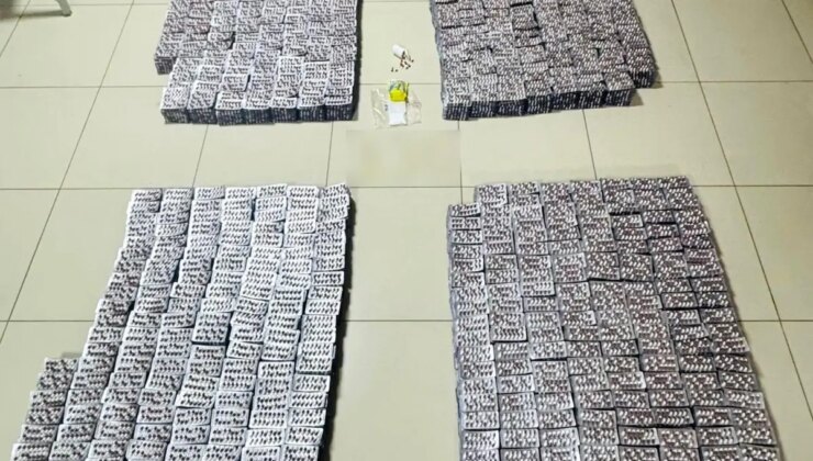 Sultangazi’de şüphe üzerine durdurulan araçta çok miktarda uyuşturucu ele geçirildi