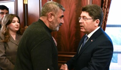 Şüpheli şekilde ölü bulunmuştu… Rojin Kabaiş’in babası Bakan Tunç ile görüştü: ‘Son çare Ankara’dır’