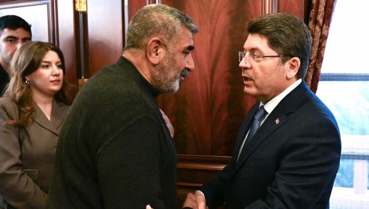 Şüpheli şekilde ölü bulunmuştu… Rojin Kabaiş’in babası Bakan Tunç ile görüştü: ‘Son çare Ankara’dır’