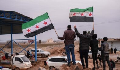 Suriye yönetimi, YPG/SDG ile varılan anlaşma sonrası operasyonları durdurdu