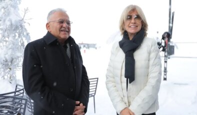 Tansu Çiller, tatil için Erciyes’te!