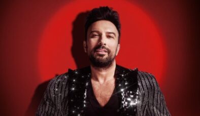 Tarkan’ın hayranla diyaloğu güldürdü: Teyze demem