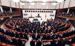 TBMM’de iç tüzük hazırlığı: ‘Düzeni bozan’ vekile maaş kesintisi ve giriş yasağı gündemde!