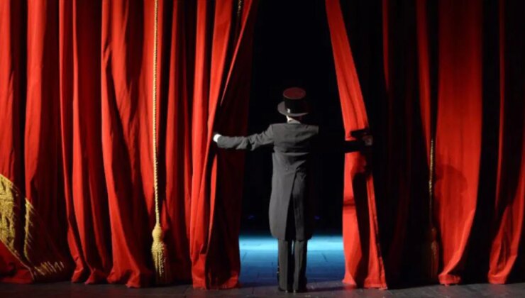 TDT ‘Alice Harikalar Diyarında’ adlı çocuk oyununu sahnelemeyi sürdürüyor