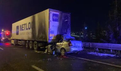 TIR’a arkadan çarptı: Otomobil sürücüsü hayatını kaybetti