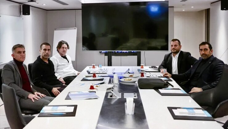Trabzonspor Kulübünde değerlendirme toplantısı yapıldı