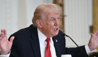 Trump, ABD’nin Grönland planına karşı çıkan ülkelere ek vergi getirildiğini duyurdu