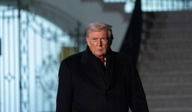 Trump, İran’a yönelik olası saldırı planları hakkında bilgilendirildi