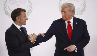Trump, Macron’un kendisine attığı mesajları yayınladı