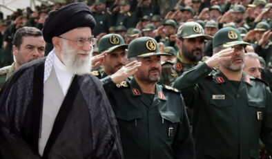 Trump neden İran’ı vurmak istiyor? ‘Venezuela benzeri bir senaryo…’