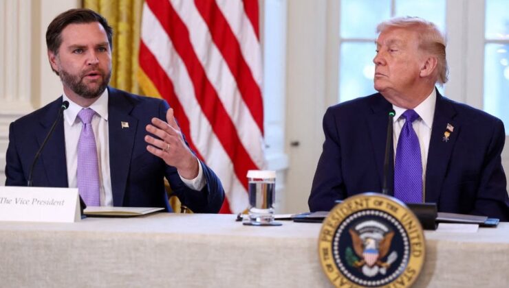 Trump’ın Venezuela’da askeri güç kullanmasını engellemeye yönelik tasarı reddedildi