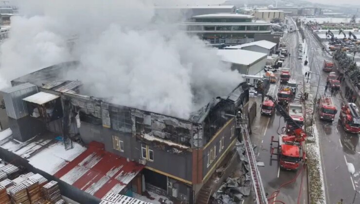 Tuzla’da çakmak üretim fabrikasında yangın! Ekipler müdahale ediyor