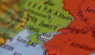 Ukrayna: Rusya sivil gemilere saldırı düzenledi