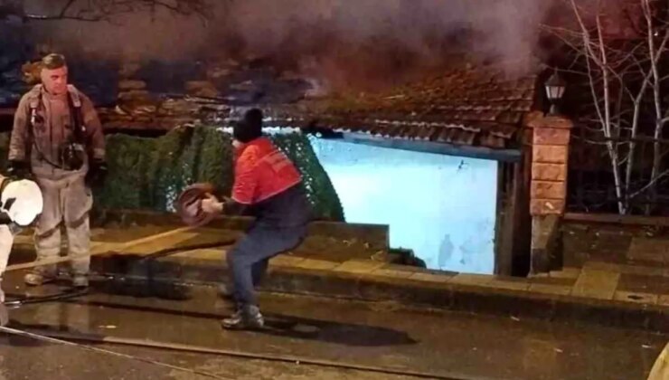 Ümraniye’de korkutan gecekondu yangını