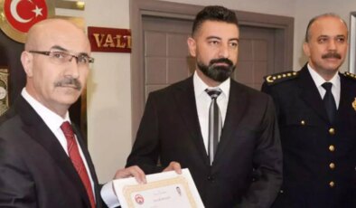 Uyuşturucu suçlularını yakaladığı için ödül alan polis memuru uyuşturucu ile yakalandı