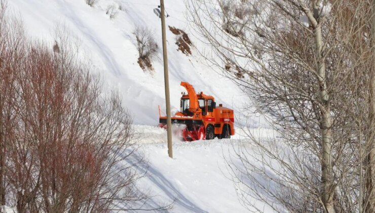 Van ve Bitlis’te 283 yerleşim yeri ulaşıma açıldı