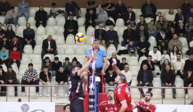 Voleybol: SMS Grup Efeler Ligi