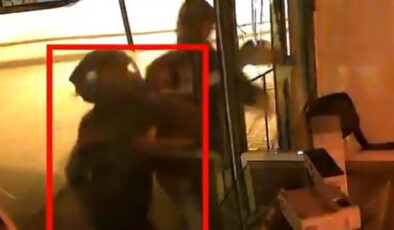 Yer: Adana… Kaldırım taşı ile iş yerinin camını kırıp, tablet ve cep telefonu çaldılar!