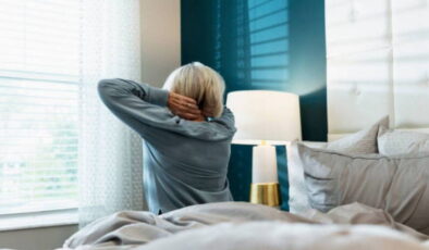 Zamanla değişen uyku ritmi: Yaş aldıkça erken uyanmanın ardındaki 6 bilimsel gerçek