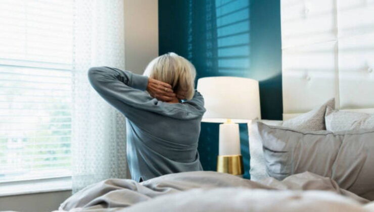 Zamanla değişen uyku ritmi: Yaş aldıkça erken uyanmanın ardındaki 6 bilimsel gerçek