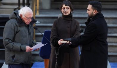 Zohran Mamdani’nin yemini gündemde: Osmanlı döneminde yazılmış Kur’an’a el bastı