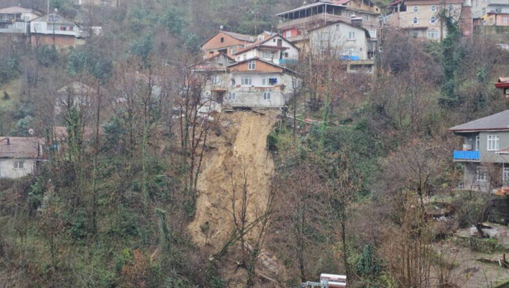 Zonguldak’ta korkutan heyelan: 8 kişilik aile tahliye edildi