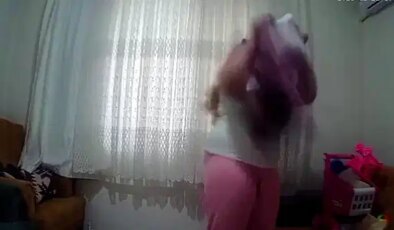 1 yaşındaki kızına şiddet uyguladığı ortaya çıkmıştı: O annenin savunması ortaya çıktı!