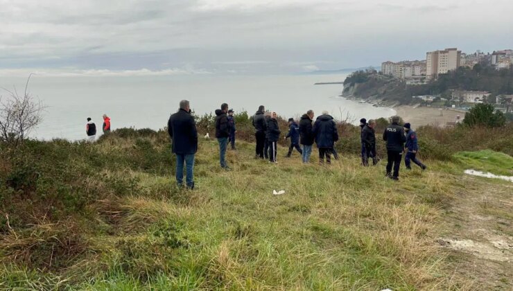 3 gündür kayıp olan kadın aranıyor: Eşyaları deniz kenarında bulundu