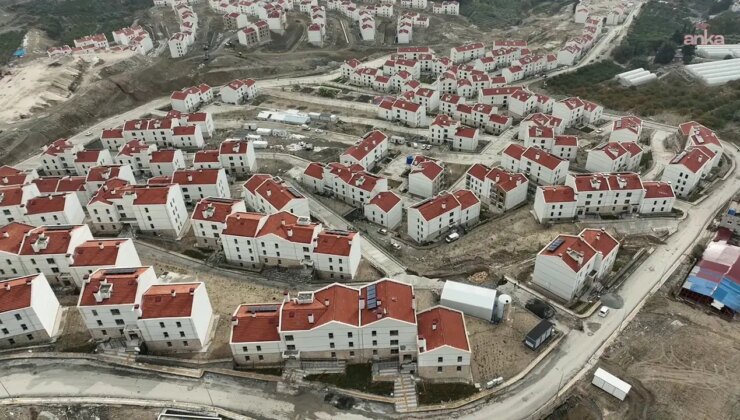 6 Şubat depremlerinin 3. yılı… Samandağ TOKİ’lerinde duvarlarda çatlak ve su sızıntısı var: Kusurların üstünü çimentoyla örtüyorlar!