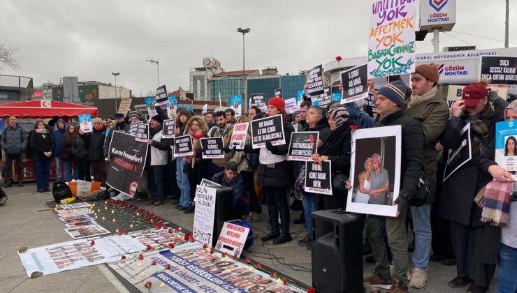 6 Şubat’ta yaşamını yitirenler Kadıköy’de anıldı: ‘Gelecek, yasını unutmadan direnenlerin ellerinde şekillenecek’