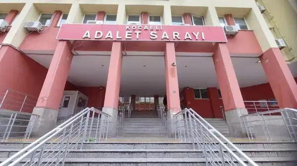 Adliyeden 1.5 kilo altın çaldı: Kuyumcuda bozdurduğu ortaya çıktı