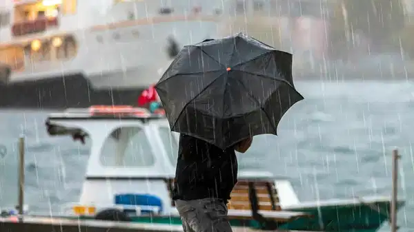 AKOM İstanbul için yeni tarih verdi: Sıcaklıklar hızla düşecek