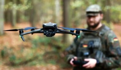 Alman ordusundan 536 milyon euroluk kamikaze dron hamlesi