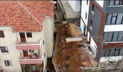 Ankara’da istinat duvarı çöktü: 4 apartman tahliye edildi!
