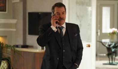 Aynı Yağmur Altında dizisinin Umur’u Fikret Kuşkan kimdir? Fikret Kuşkan hangi dizi ve filmlerde oynadı?