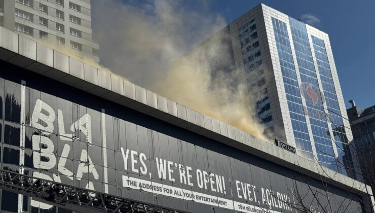 Bağcılar’da 2 katlı binada yangın!