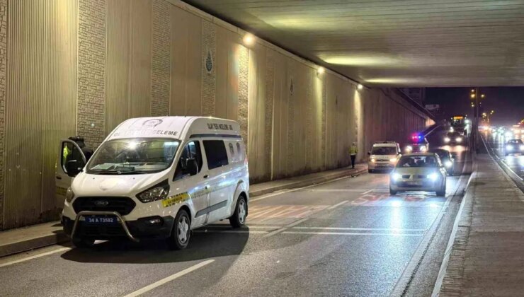 Beylikdüzü’nde yolun karşısına geçerken minibüsün çarptığı kadın öldü