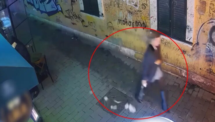 Beyoğlu’nda turistin yere saçılan paralarını toplayan kişi: ‘Teşekkür bile etmedi, saçını tarayıp gitti’