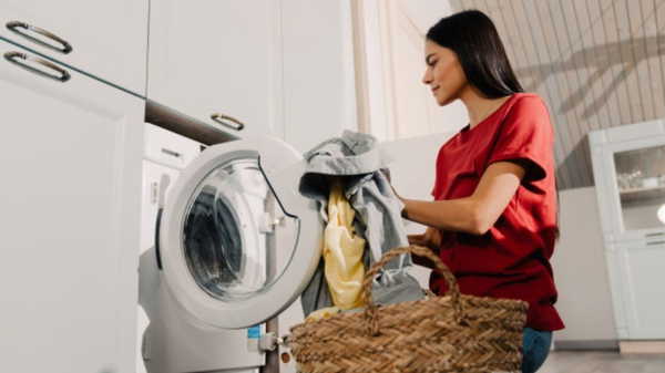 Çamaşır makinesine asla atmamanız gereken 7 şey