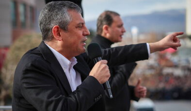 CHP’den Niğde’de tarihi miting! Özgür Özel tek tek ifşa etti: ‘Her ay Fatih Keleş’e haber yolluyorlar…’