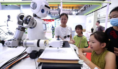 Çin’de doğum oranı dipte: Çözüm robotlarda mı?