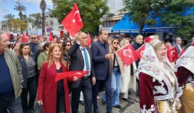 Datça’da Badem Çiçeği Festivali: ‘Başka bir dünya, başka bir umut’