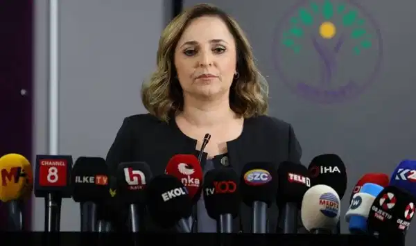 DEM Parti’den ‘ortak rapor’a dikkat çeken çıkış: ‘Terörsüz Türkiye’ süreci gibi tanımlandırmalar…’