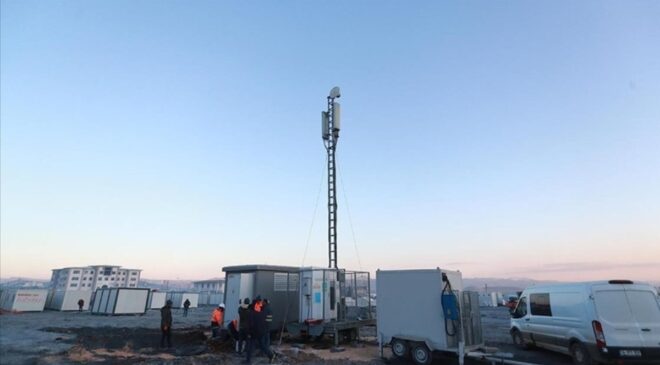 Deprem bölgesinde haberleşme altyapısına 581,7 milyon lira