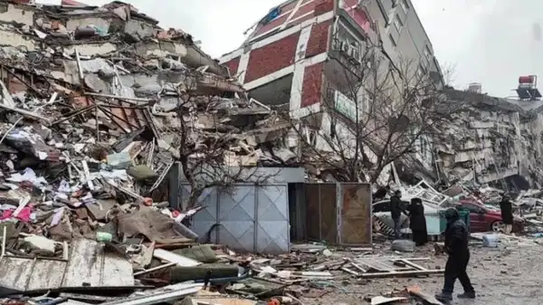 Depremde yıkılan Uğur Apartmanı davası…. Dosyanın 4 ay boyunca ‘sehven’ üniversiteye gönderilmediği ortaya çıktı