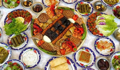 Diyanet’tin cuma hutbesinde ‘Ramazan’ mesajı: Akıllara Saray bürokratının sofrası geldi
