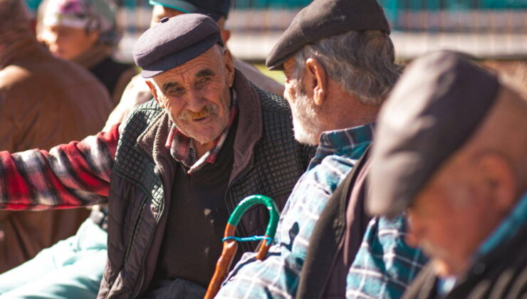 Dünya yaşlanıyor: 2050’de her 5 kişiden biri 60 yaş üstü olacak