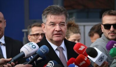 Epstein belgelerinde adı geçen Slovak diplomat Lajcak istifa etti