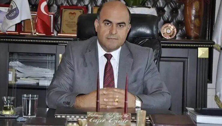 Eski belediye başkanı Cafer Özenir, oğlu tarafından öldürüldü