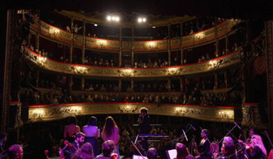 Hatay’ın Çok Sesli Hafızası Avrupa’da Yankılandı: Açılış Aalen’de, Final Paris’te